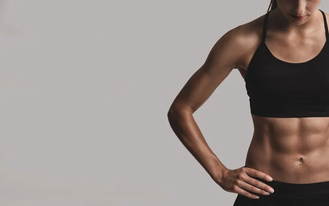 woman love her abs