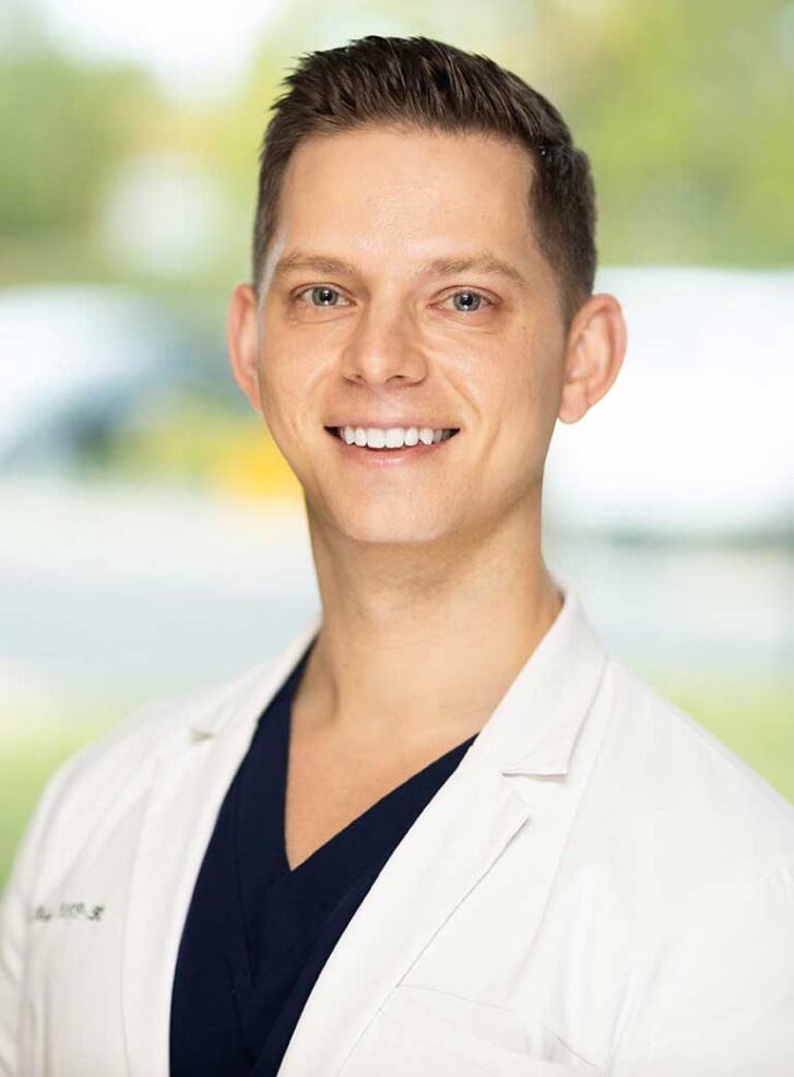 Thomas Recko, DNP, FNP-BC - Board Certified Nurse Practitioner & Cosmetic Injector